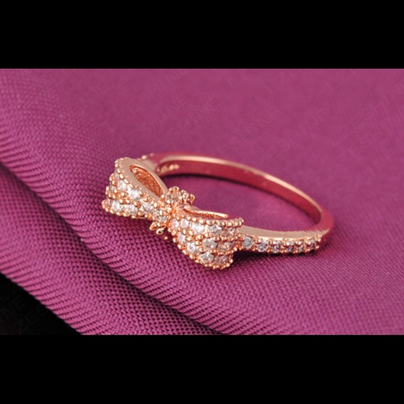 Rose Gold Pave Bow Ring - Picture 7 of 8